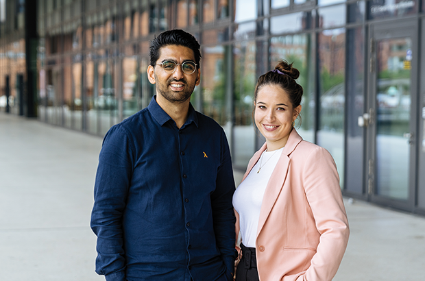 Corona als Game Changer: Das Hamburger Startup <a href="/holos_ai_/">hoλos</a> von der @HAW_Hamburg musste sich in der Pandemie Knall auf Fall neu erfinden, und zwar gleich mehrfach – letztlich mit großem Erfolg. #startupsupport #beyourpilot @GruendungHAW_HH 
starting-up.de/geschaeftsidee…