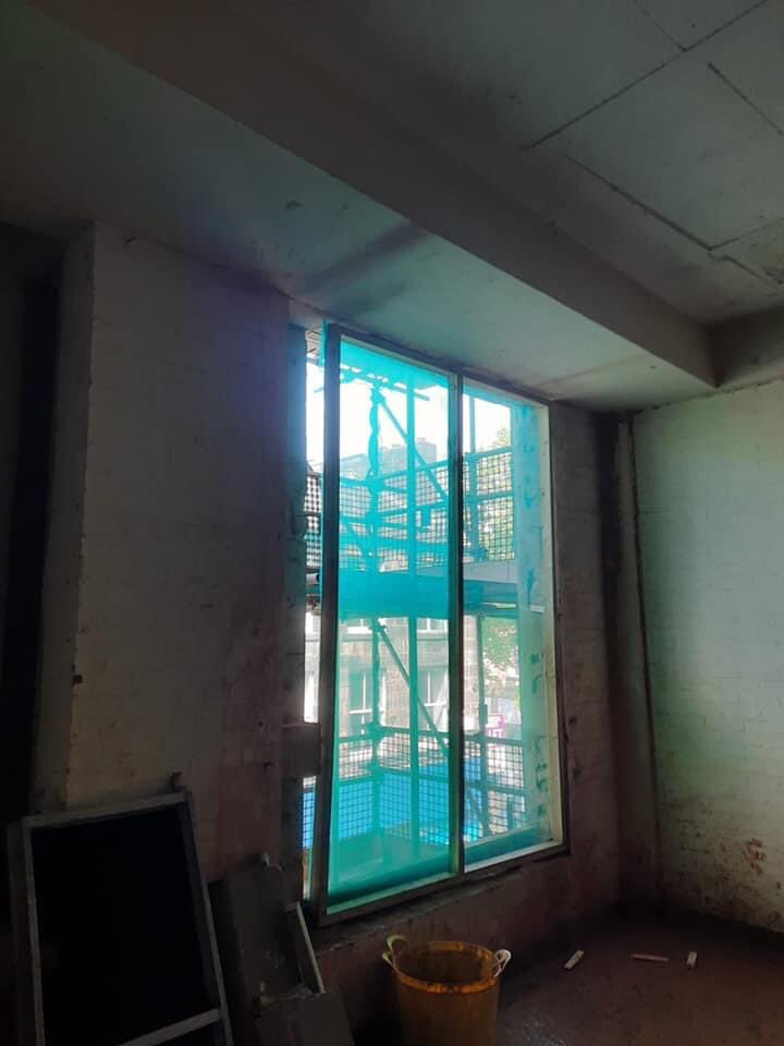 trancoltd's tweet photo. Here’s a great job our Specialist Structural Alterations team did last week 👷🏾‍♂️
Diamond saw cut &amp; break out through 225mm solid brickwork and 100mm solid stonework to form new window openings on one of our projects in #Lancaster. 
#specialists #construction #diamond #sawing https://t.co/u2ENFbzAmb