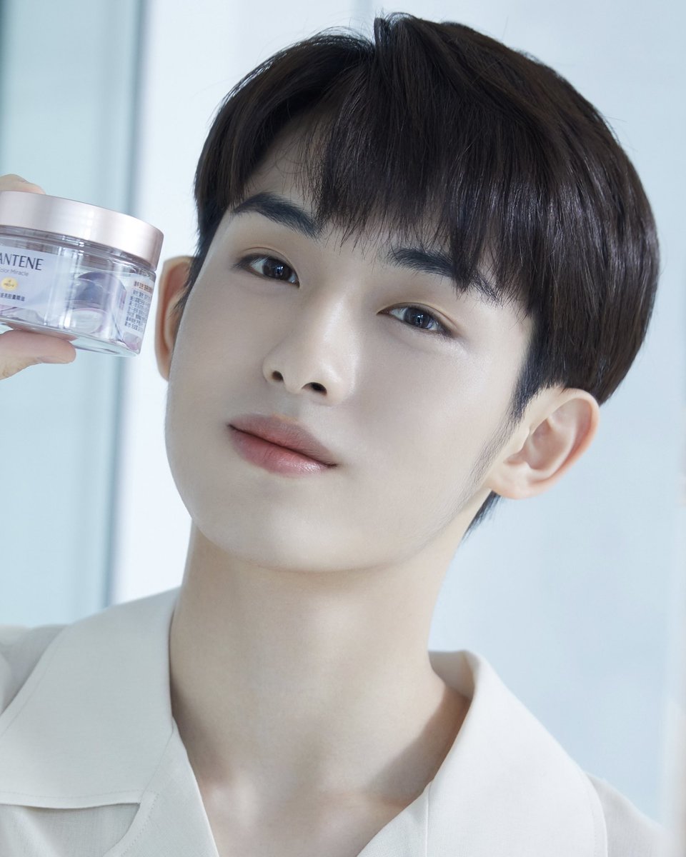 winwin’s model look