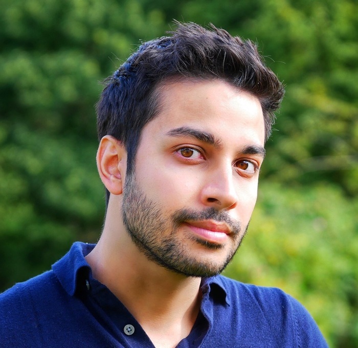 Writers_Artists's tweet image. 'Be wary of your book becoming an encyclopaedic exploration of a world, rather than a story.' A great piece on designing fantasy worlds from @TaranMatharu1
spreadtheword.org.uk/designing-fant…