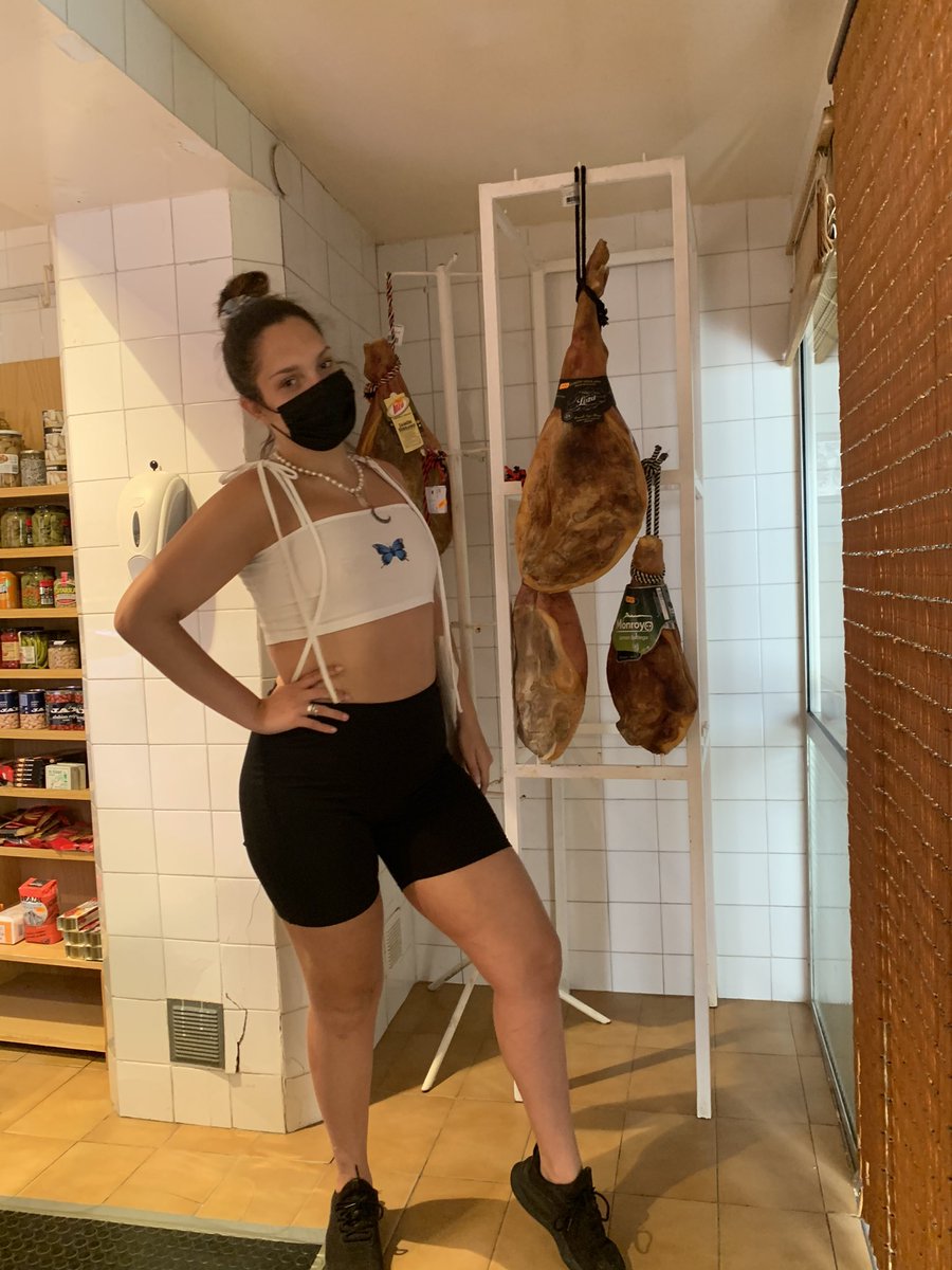selmilan's tweet photo. De compras 🛍 🛒 https://t.co/nLfnPuSfsF