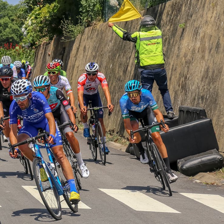 0xRogueAlpha's tweet photo. 👉 Intense last days for our @Danielviegas_, facing XIII Memorial Bruno Neves and XX Volta ao Albergaria. "It was a good experience to get the rhythm in very explosive races with a view to the next Nationals", tells. 
[📷 Federação Portuguesa de Ciclismo]
#EOLOKOMETACyclingTeam https://t.co/MtXdpcrfny