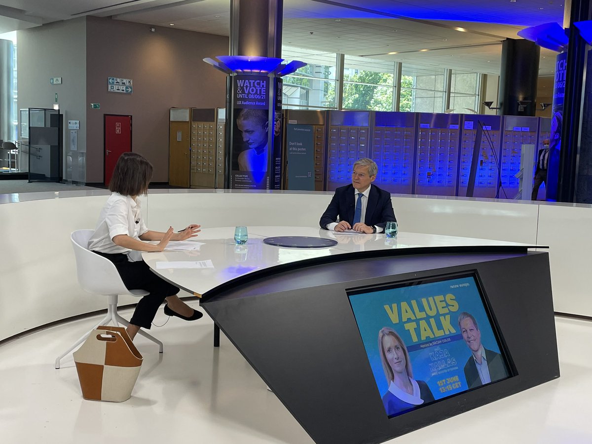 RenewEurope's tweet image. 🔴 Live now

Join #RenewEurope's #ValuesTalk with the Estonian Prime Minister @kajakallas &amp;amp; the President of Renew Europe @CiolosDacian to debate what lessons can be learned from Estonia on digital.

Follow us here: bit.ly/3oONzIr