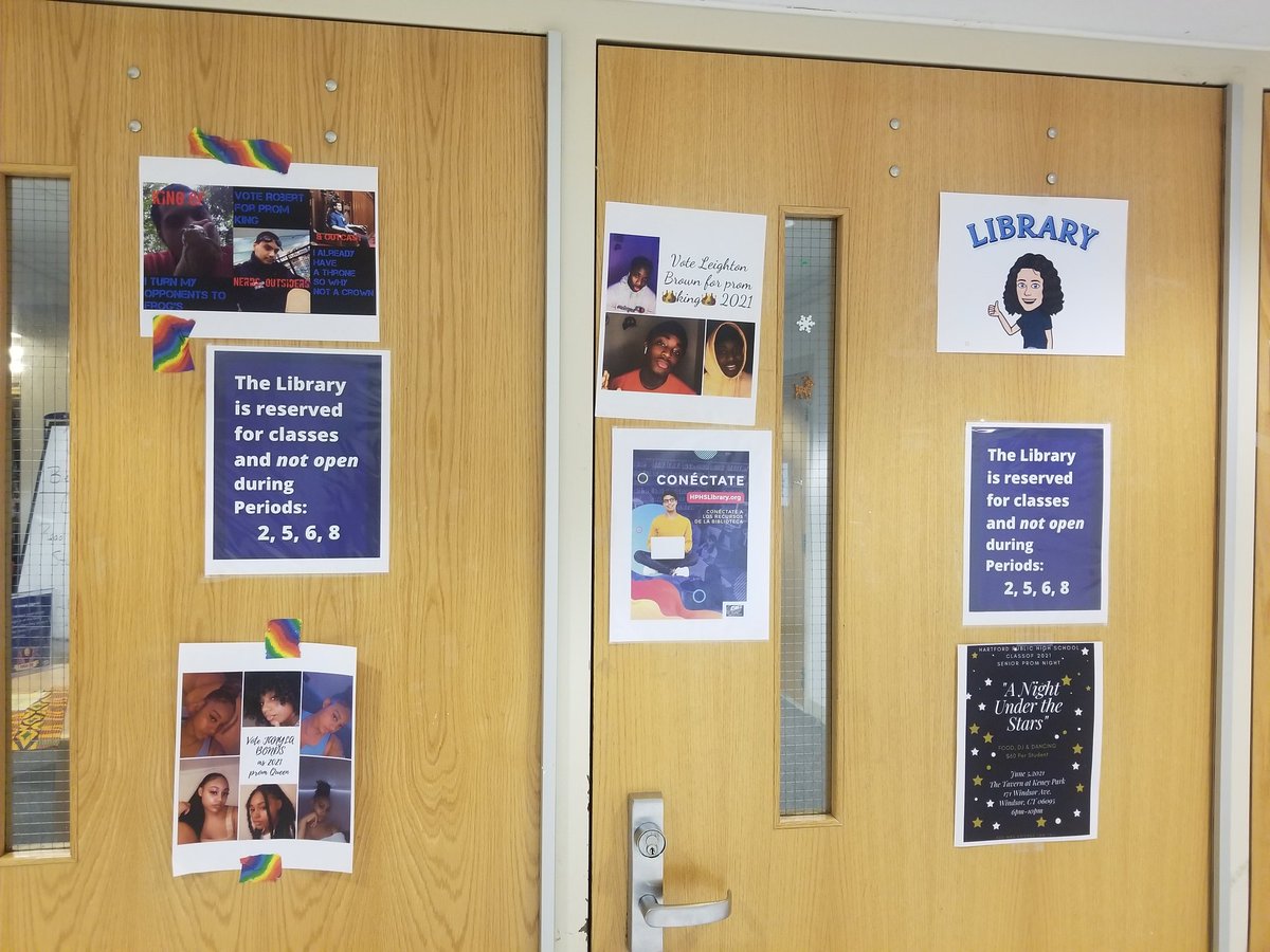 leybrarian's tweet photo. Class of 21 is getting pumped for prom &amp; graduation! Thanks to aspiring prom kings &amp; queens. @HartfordPublic_ https://t.co/qswWrK2NYI