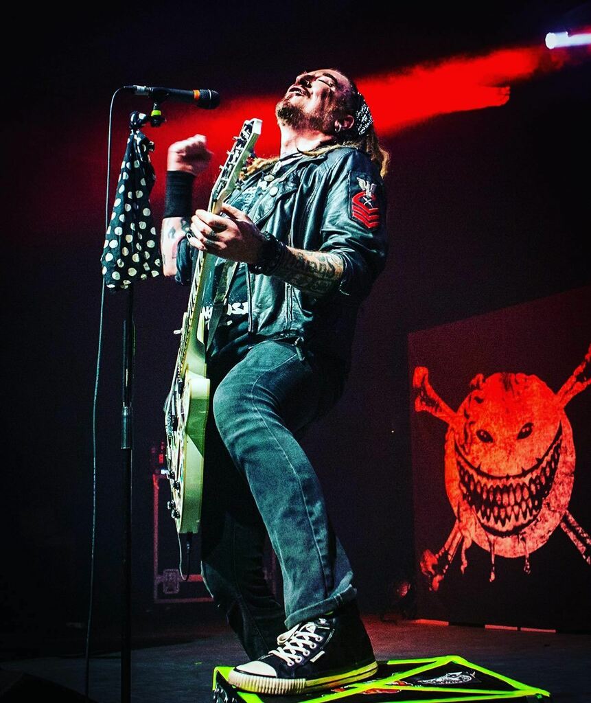 The legend - Ginger Wildheart of The Wildhearts <a href="/thewildhearts/">The Wildhearts</a> in the zone back at <a href="/o2forumktown/">O2 Forum Kentish Town</a> which happened to be one of my last gig so far back in 2020! #letthemusicplay 
#thewildhearts #o2forumkentishtown #concertphotography  #livemusicphotography … instagr.am/p/CPk020igXkl/