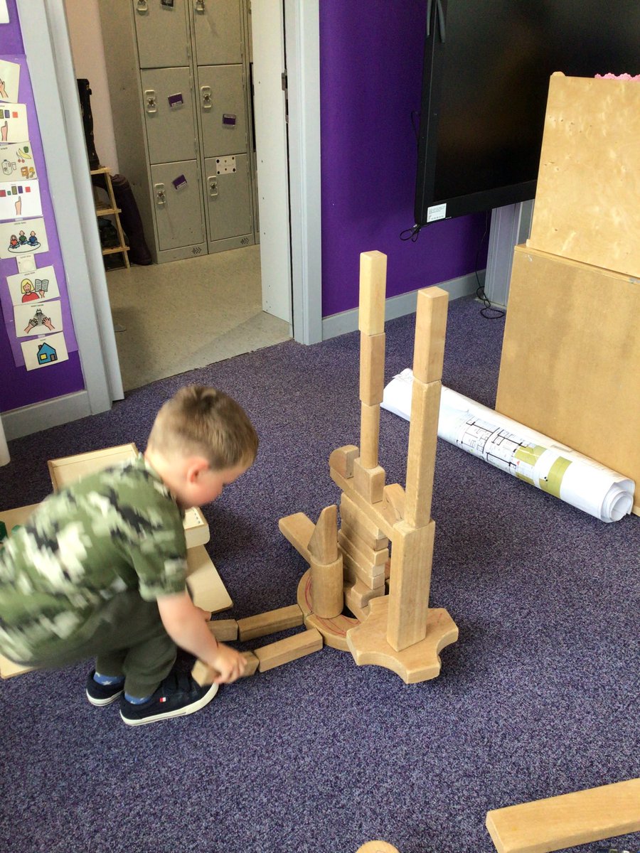 NurserySeafield's tweet photo. Some of our recent block play creations. #blocksrock #ELC https://t.co/LZootJJUhH
