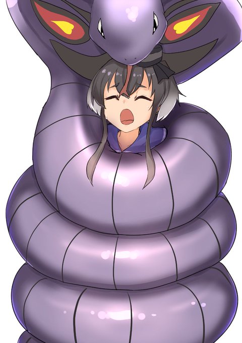 依頼うけてないんだけど
もう1パターン描いてみるかな…って描いてたら話題になってて🐍 