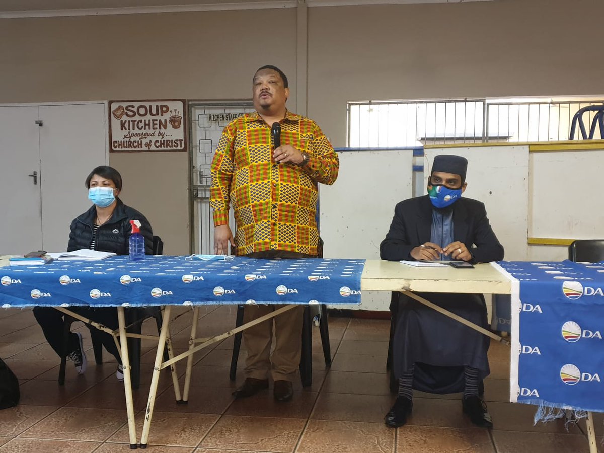 ☑️| DA NMB Ward 34 Cllr, Johnny Arends hosted a successful public meeting in the PE Northern Areas this evening to discuss how we can take NMB forward. He was joined by PENA Constituency Leader, <a href="/YusufCassim/">Yusuf Cassim</a> (MPL) and NMB Mayor/DA EC Provincial Leader, Cllr <a href="/nbhanga/">Nqaba Bhanga</a>.
