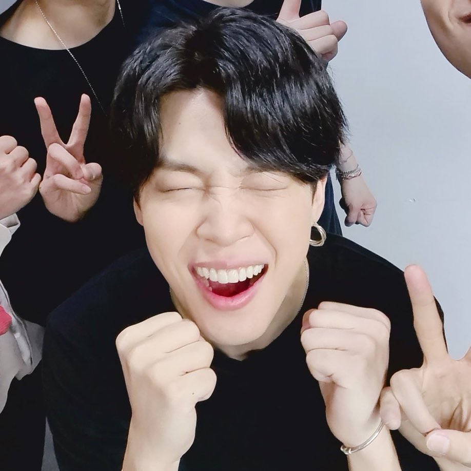 stussyjimin's tweet photo. our #JIMIM looks so happy 🥺 https://t.co/reMTFs48yU