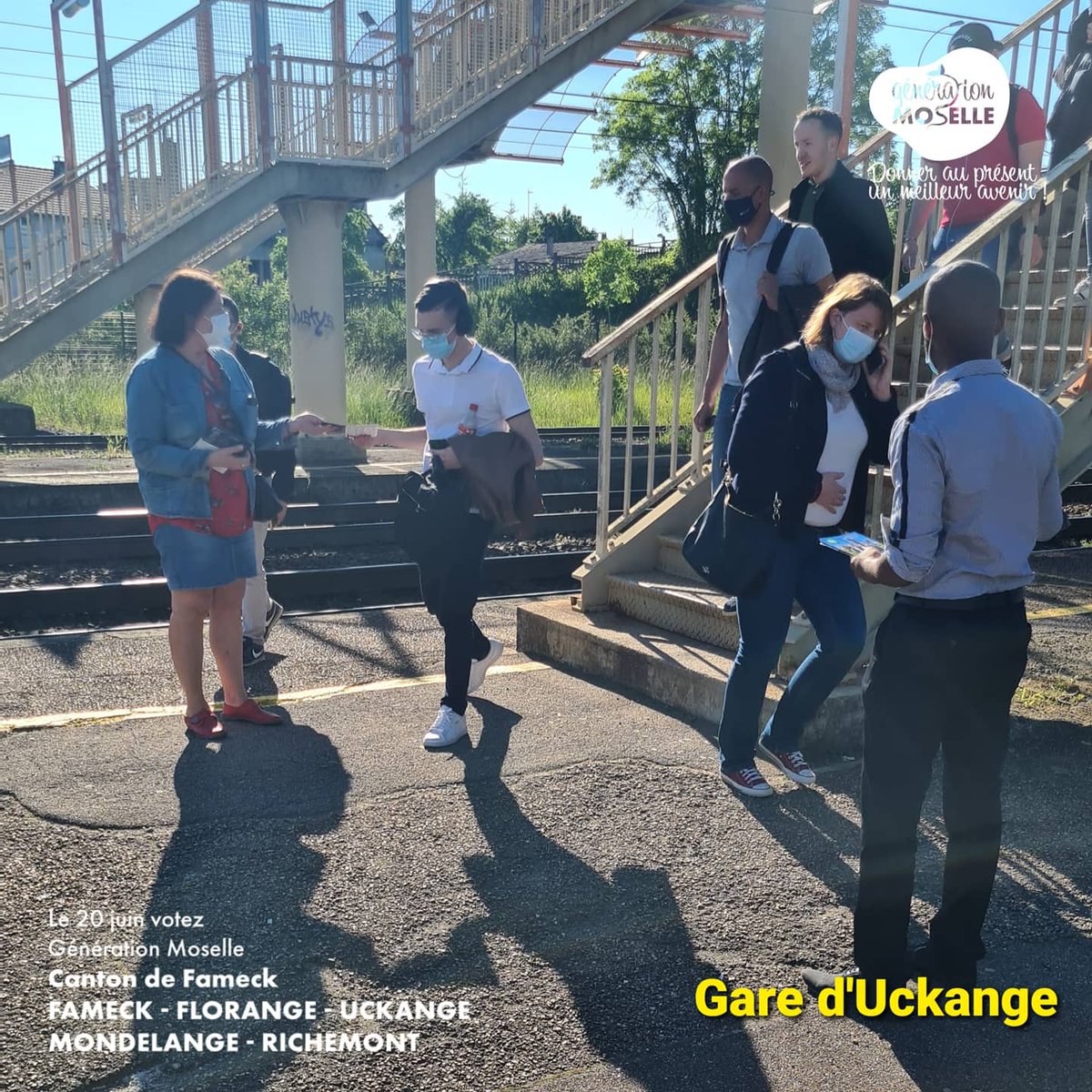 GenerationMosL's tweet photo. Au contact des transfrontaliers qui empruntent les transports en communs pour se rendre au Luxembourg chaque jour.

#MoselleDépartementales2021
#Moselle
#GénérationMoselle https://t.co/sCJoz8Ol2a