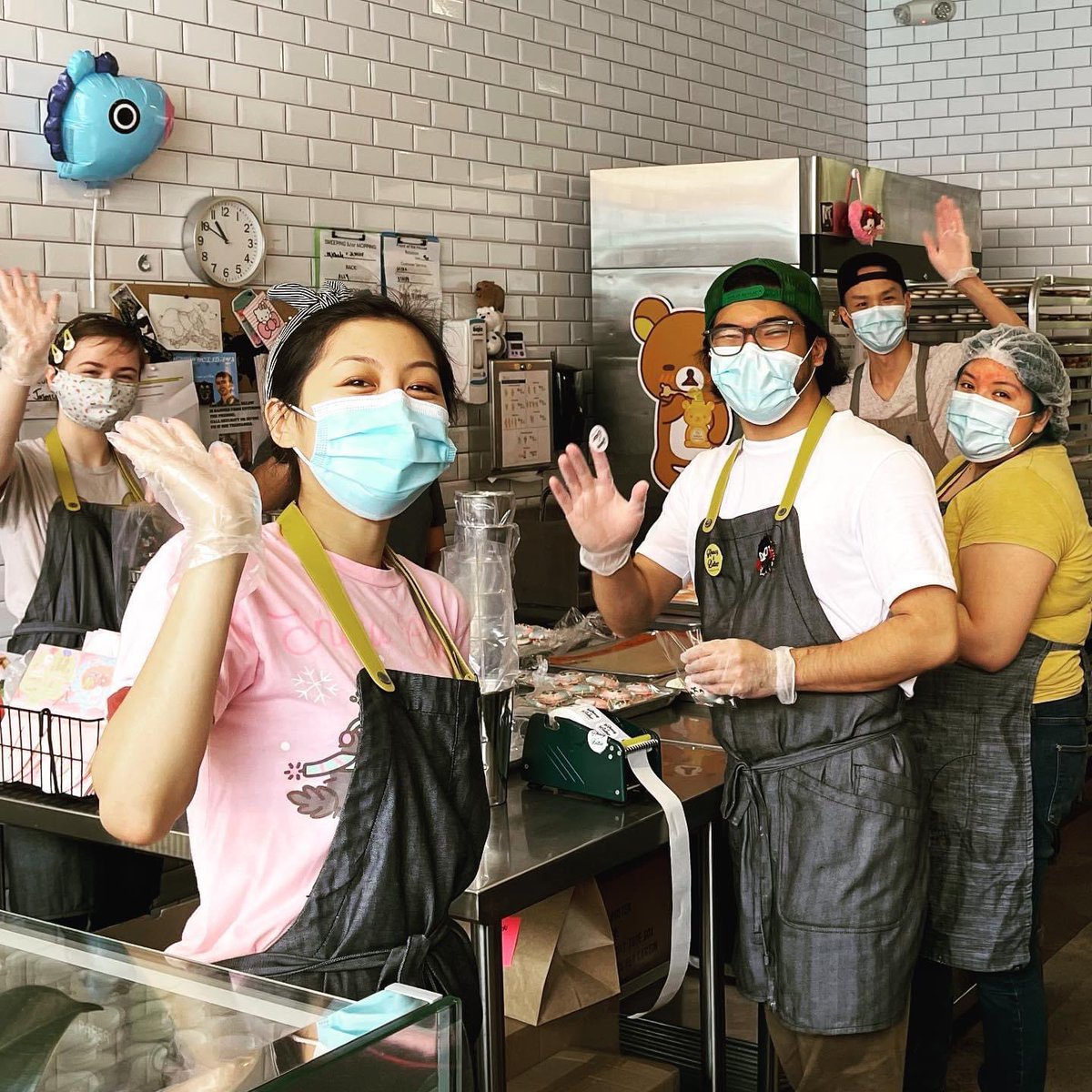 tammykimOC's tweet image. This past weekend I visited the most adorable Macaroon shop at the Irvine Spectrum called Honey and Butter. I met the owner and the staff who are making these wonderful treats. This place is definitely worth the trip! 
#irvinefoodies #irvineeats #irvinespectrum #irvinecalifornia