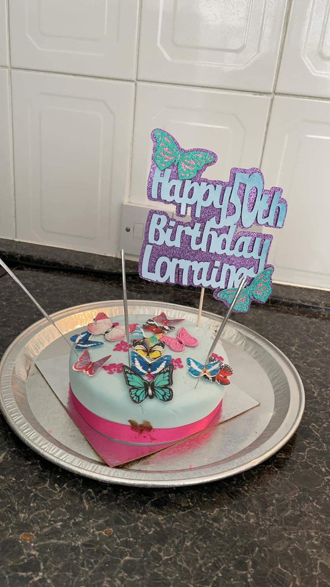 JeesalGroup's tweet photo. Happy 50th Lorraine! 🍰

#cake #birthday https://t.co/Tjmha5sEdy