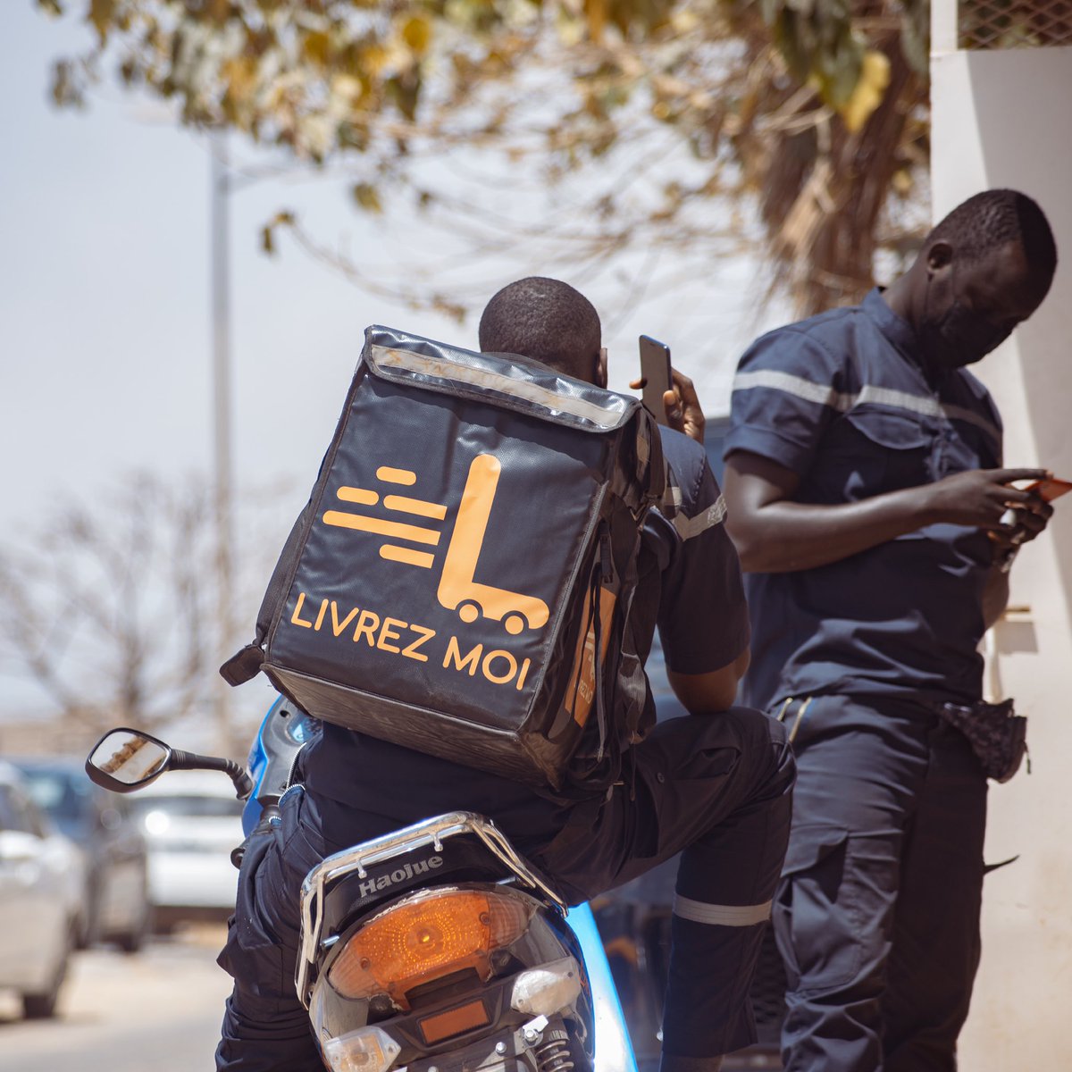 livrezmoi's tweet photo. Choisissez un service de livraison correspondant à vos besoins.
Commandez via 
✅ Le site https://t.co/7EQKLdwcFh
✅ L’ application,
✅ Whatsapp 778444141 

#livraison #livrezmoi #livraisonadomicile #food #foodie #foodporn #dakar #dakar2021 #dakarsenegal #senegal #senegal🇸🇳 https://t.co/NjzZYxBgoc