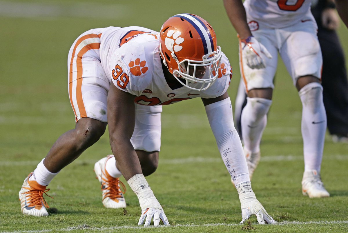 Beyond blessed to receive an offer from Clemson university <a href="/ClemsonFB/">Clemson Football</a> @coachski_ <a href="/VeniceIndianFB/">VeniceIndianFootball</a> <a href="/Andrew_Ivins/">Andrew Ivins</a> <a href="/DemetricDWarren/">Demetric D. Warren</a>