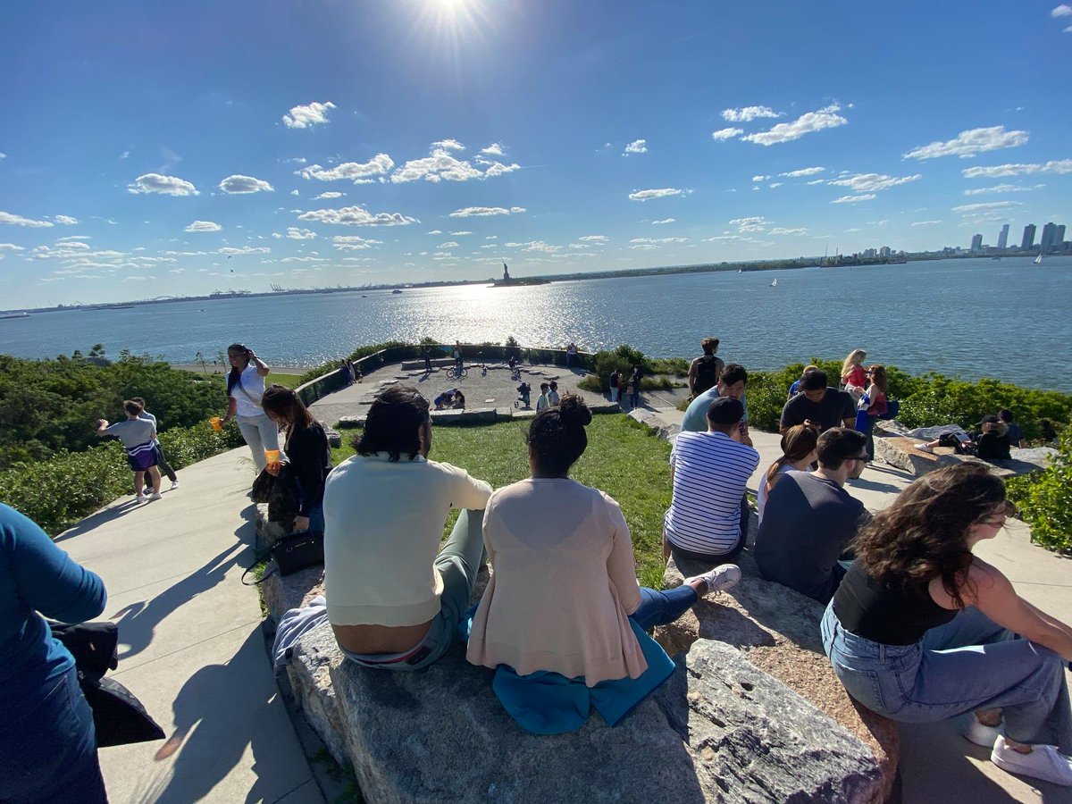 mola_viajar's tweet photo. ¿Qué os parece la isla de 🗽 Governors Island? Aún no había ido en las veces que había estado y me ha encantado 😍 https://t.co/bwgCD6k1Nr