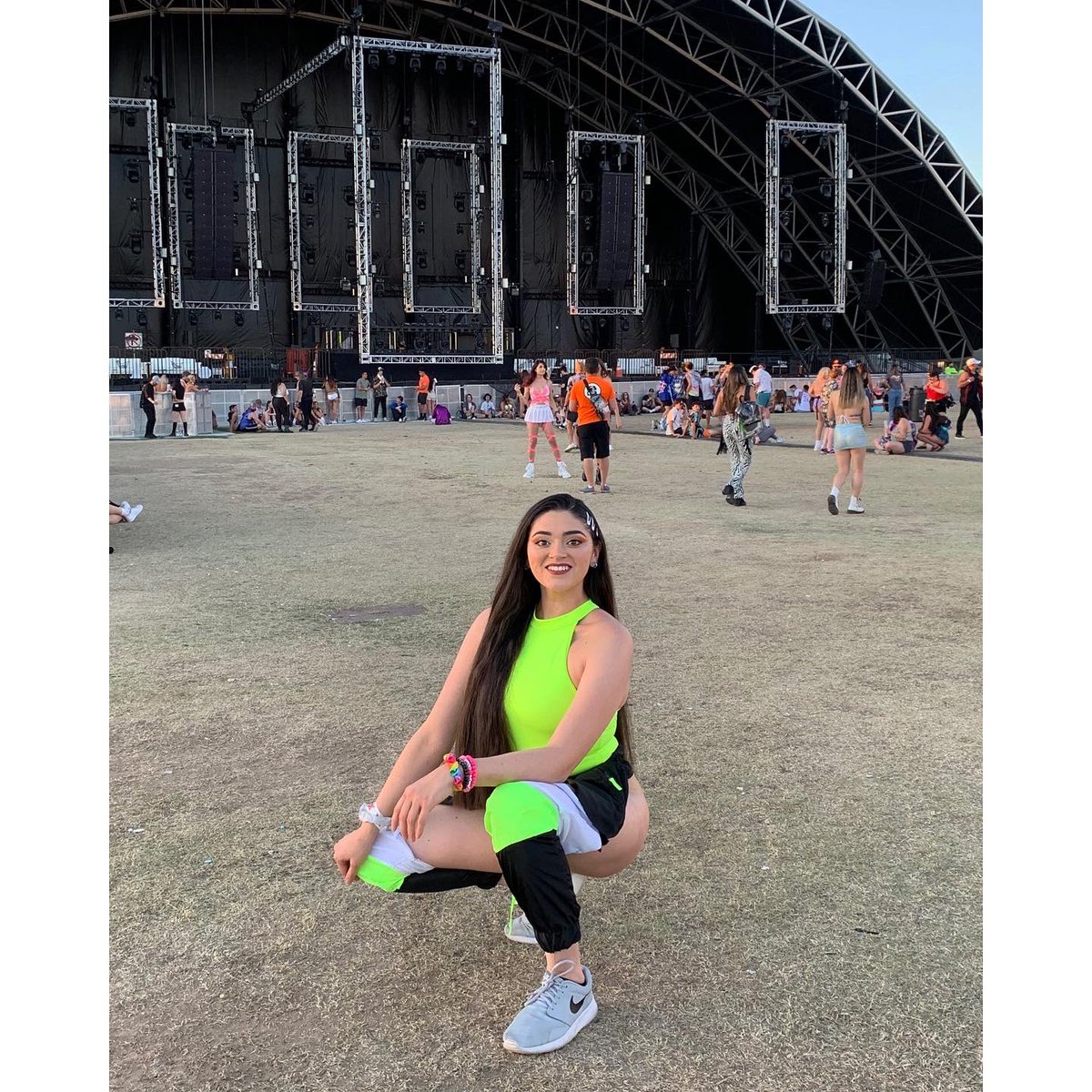 tatibear99's tweet photo. Chris lake b2b Fisher 💞 raves are back in AZ 🥺 #raveday #sunsoutbunsout https://t.co/XAoS2DPa3O