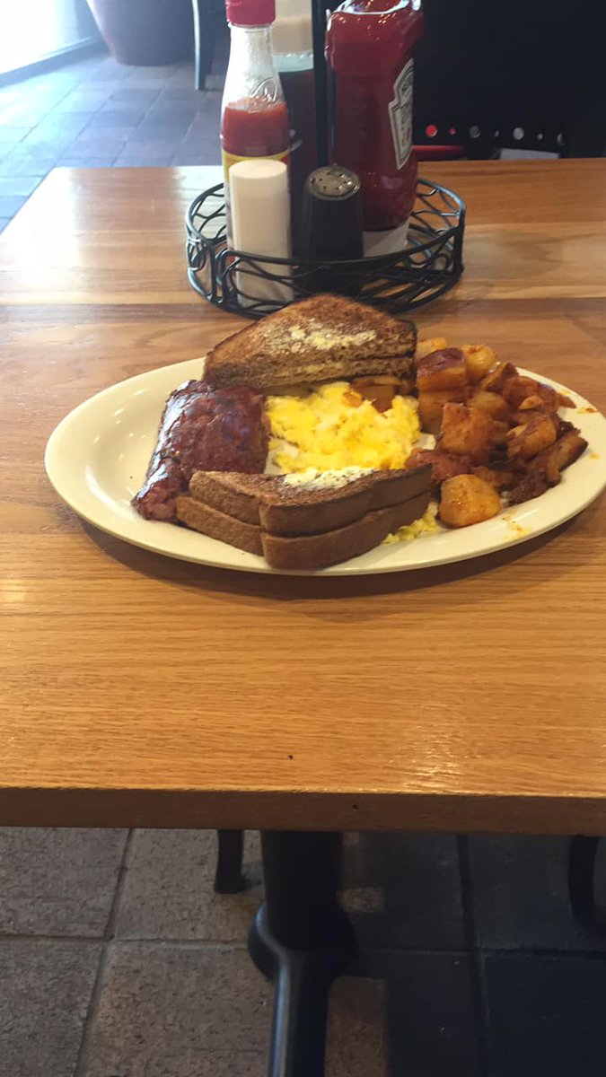 72OldTrackStar's tweet photo. Hello Tuesday. Happy to be out and about. Breakfast: Corned Beef Hash and Eggs. Small amount of potatoes and wheat toast buttered. Chef saw me sneak into the back room. He wishes a photo of his morning masterpiece online. I cannot refuse his request. A dish to savor. @EUGColumbia https://t.co/usrCuvZaGj