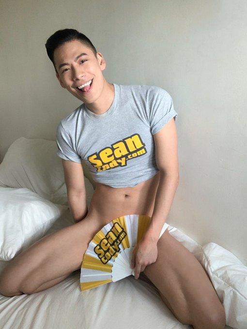 2 pic. HAPPY PRIDE MONTH ! Hope you guys have an awesome pride month, stay safe and healthy  ???  @Sean_Cody_Com