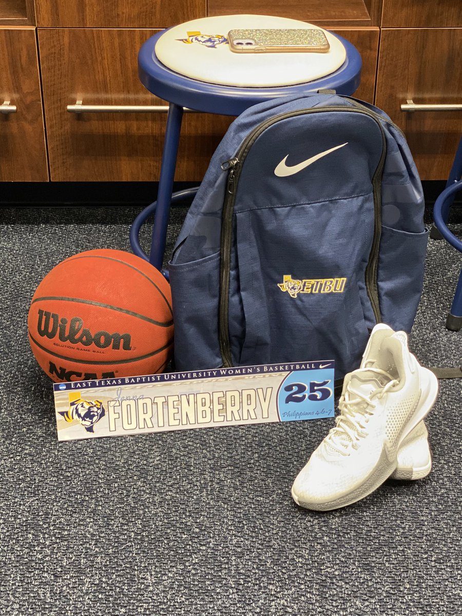 CoachFortenberr's tweet photo. life update!  💙💛🐯 @ETBU_WBSK https://t.co/vwfIGLLiDz