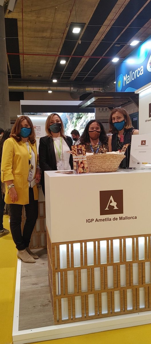 ametlla_IGP's tweet photo. També ha passat per l'estand de la igp @GonyalonsPons del Consell Insular de #Menorca @JeroBonafe @Paula_Ruenes @AgriculturaGOIB @PEiDL_mallorca https://t.co/dJXRYokQ3w