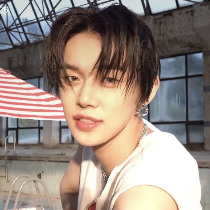 99EBOY's tweet photo. yeonjun is so attractive https://t.co/sw4jAvvmty