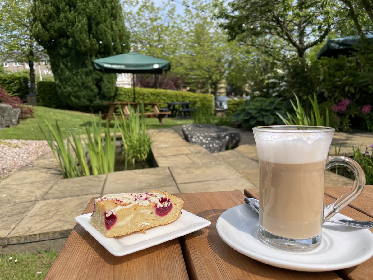 Great outdoor space <a href="/ParklandsPerth/">Parklands Hotel</a> Perfect for coffees, cocktails or a bite to eat. Plus parking 👍🌞😎