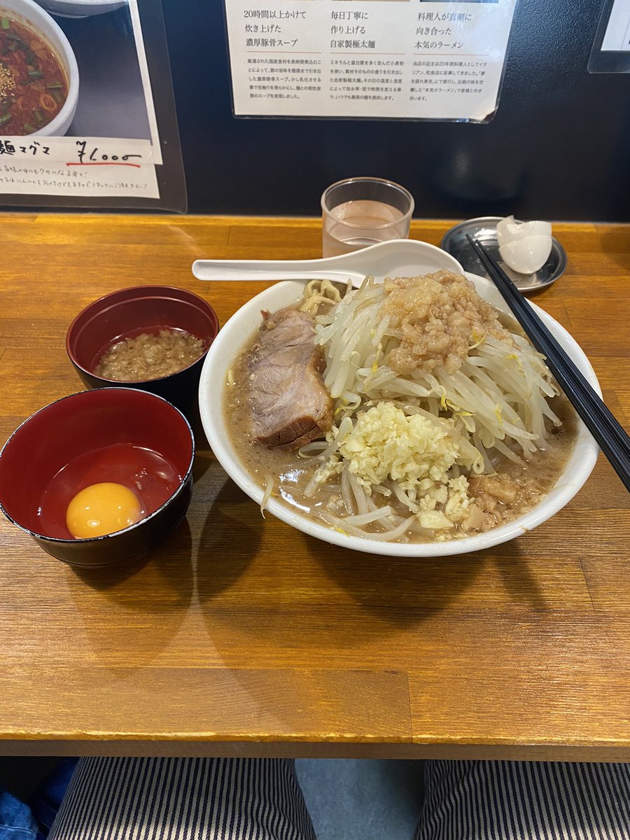 ryokichi15's tweet photo. 浜松で一番好きなラーメン屋。
教えてもらって行ってからハマってる
久々に行けて美味しかった！
また行きたい！！
フォロワー3,000名おめでとうございます。
#ラーメン山まさか
#登頂 https://t.co/QuaS5uJxHA