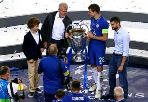 Doxa_of_Chelsea's tweet photo. Under Roman, we won :
#EPL: ๐๐๐๐๐ (5)
#FACUP: ๐๐๐๐๐ (5)
#LeagueCup: ๐๐๐ (3)
#Community_shield: ๐๐(2)
#UCL : ๐๐ (2)
#UEL: ๐๐ (2)
Thank you Boss Roman for everything you did, you're doing and will always do for @ChelseaFC ๐๐๐๐ https://t.co/eX9WT5UHFb