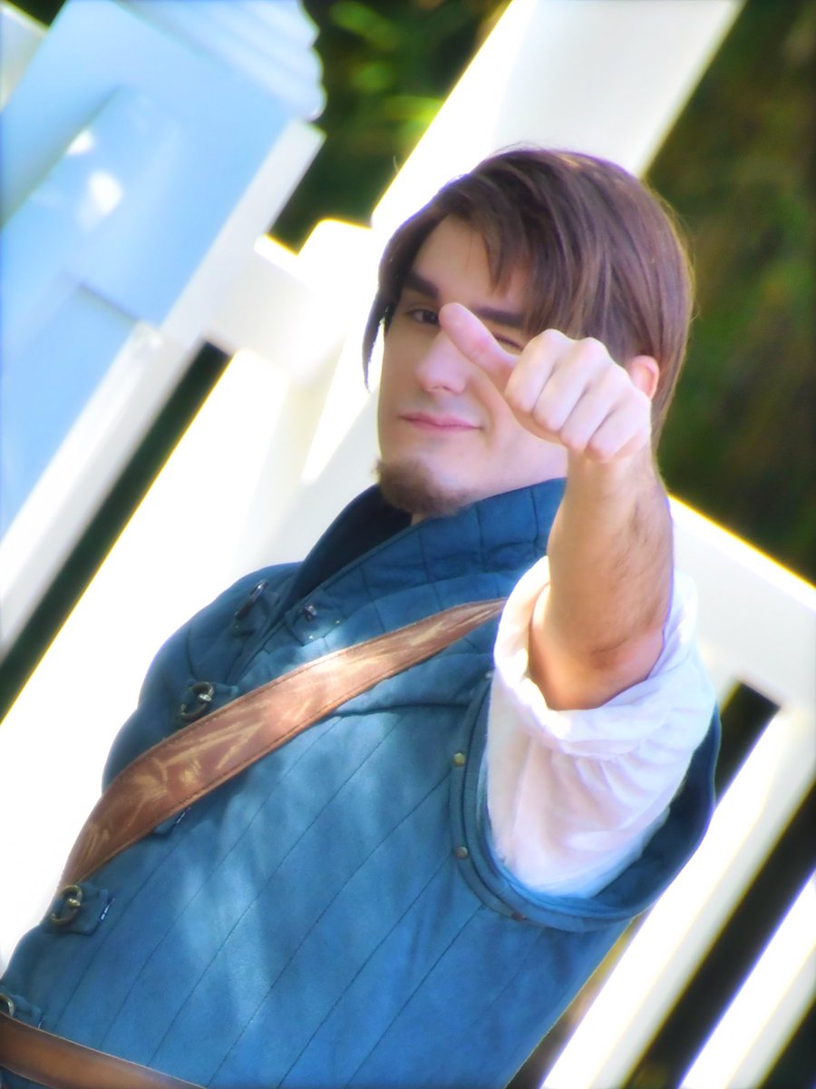 ユージーンフィッツハーバートに何やら計測された てかクッソイケメンすぎませんか ぐっち のイラスト