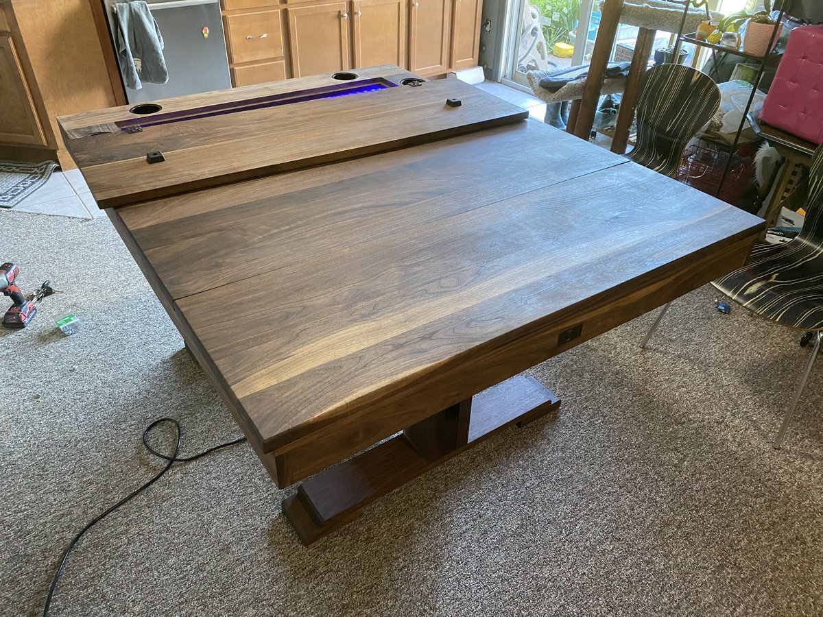 tabletopmakers's tweet photo. One table delivered this weekend and another one on its way to being built!! I sure do love walnut and so does our customers it seems.
.
#boardgamegeek #gloomhaven #minis #dice #dnd5e #dungeonsanddragons #pathfinder #boardgames #boardgametable #boardgamerpg #tabletoproleplaying https://t.co/9ezreserv5