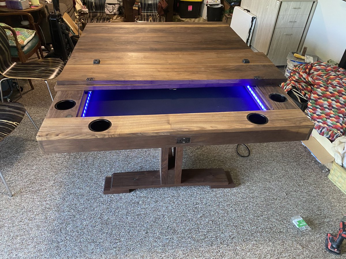 tabletopmakers's tweet photo. One table delivered this weekend and another one on its way to being built!! I sure do love walnut and so does our customers it seems.
.
#boardgamegeek #gloomhaven #minis #dice #dnd5e #dungeonsanddragons #pathfinder #boardgames #boardgametable #boardgamerpg #tabletoproleplaying https://t.co/9ezreserv5