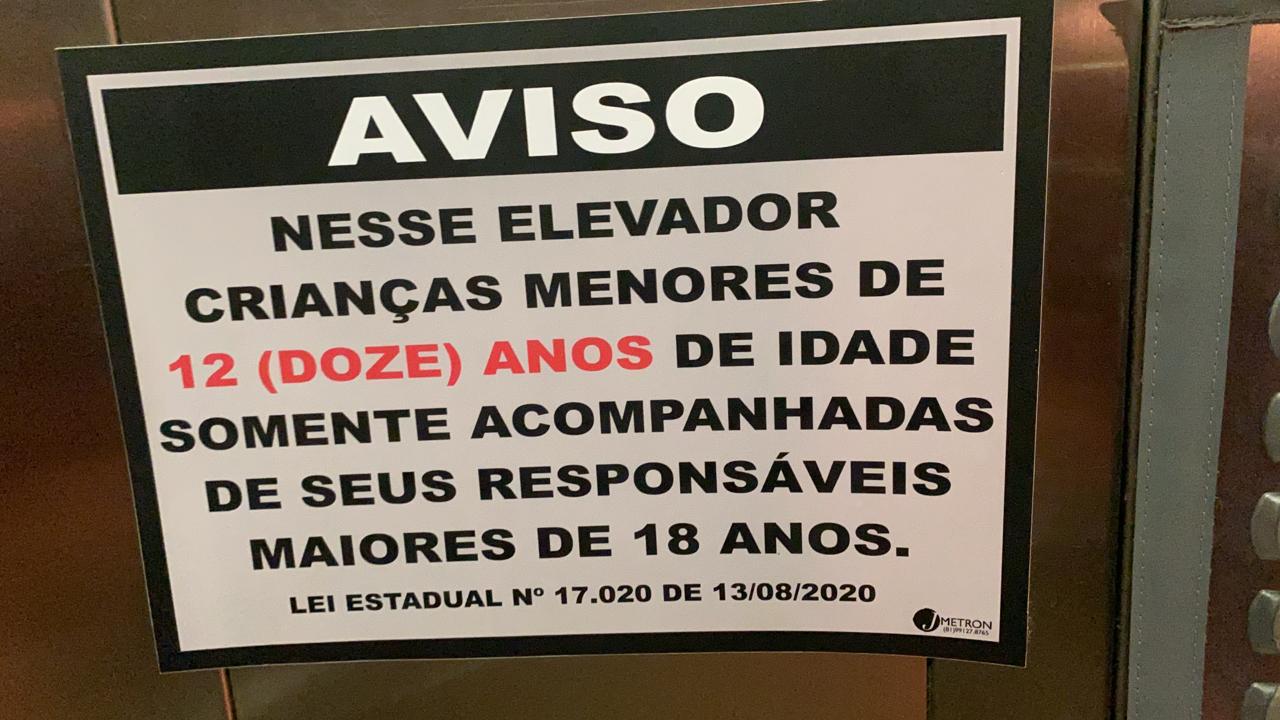 fabiana moraes on X: "@TheInterceptBr Há hoje um "detalhe" eloquente nos  prédios das Torres Gêmeas: no elevador do edifício Duarte Coelho, a  popularmente chamada Lei Miguel, que proíbe crianças sozinhas nos  ascensores,