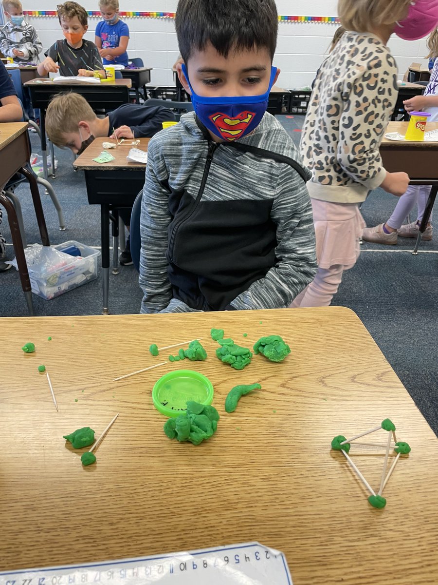 D301Math's tweet photo. More shapes in Kdg with @MissBallard_! Check out that cube and triangular pyramid! @301Lions https://t.co/GLrYXHUtPO