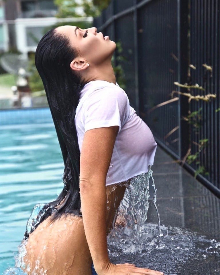 Outdoor asian club wet