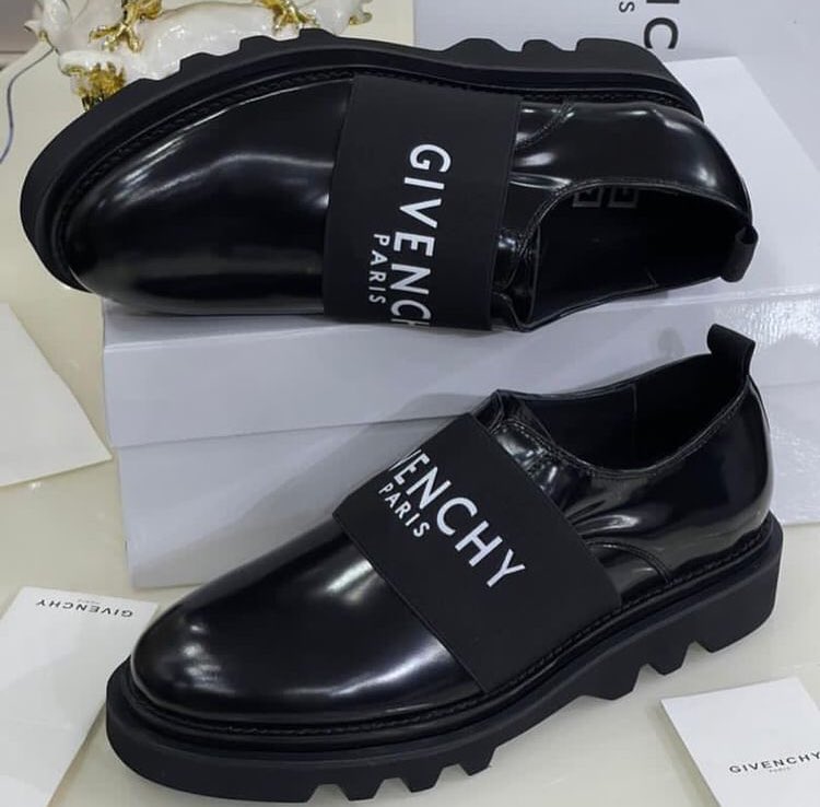 ritajohnson__'s tweet photo. I sell sneakers shoes and boots at affordable rates,
Feel free to dm let’s talk business😜and if you don’t want to buy, kindly retweet❤️🌹

45k https://t.co/bzzTAjAcz3