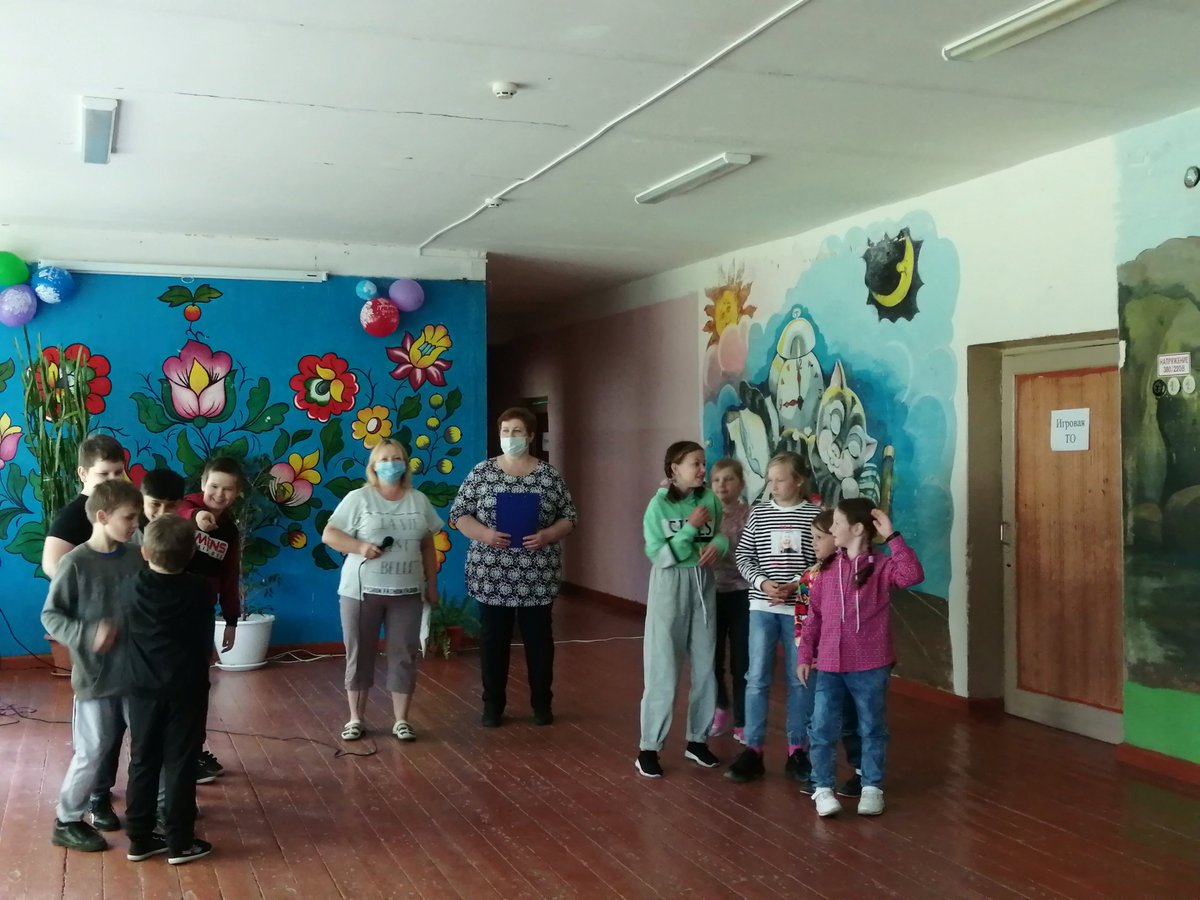 Библиотекарь Бельковского СБФ Шайкина Л.И. и заведующая  Бельковского СДК Оганян Л.В. провели музыкально -игровую программу , посвященную Международному дню защиты детей и открытию летнего лагеря"Солнышко".