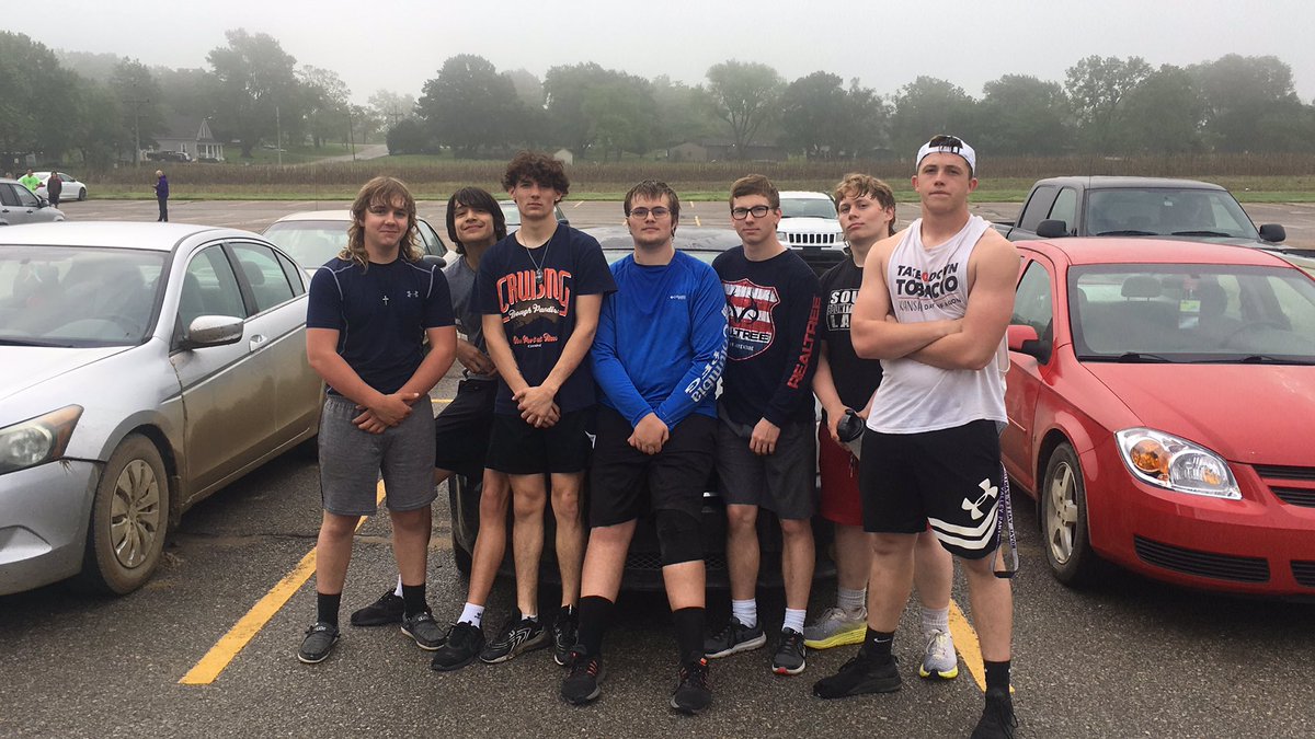 Big_will56's tweet photo. First day on the summer grind
@ParrettLevi @ColbyCarreno9  @ChaseEmery20
#OneRV https://t.co/8KansqHKxk