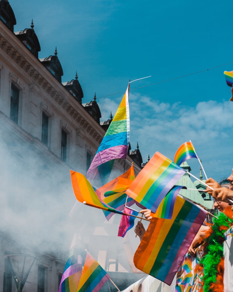🌈Le mois de juin sur notre plateforme LifeSpeak est consacrée sur la santé mentale des communautés LGTBQ+ afin de mieux comprendre les considérations sociales. 
Renseignons-nous et éliminons ensemble la discrimination! 
 bit.ly/3g3PlS3