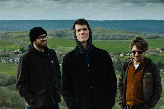 Social Haul Issue New Single Ahead Of Debut Album dlvr.it/S0rQN3