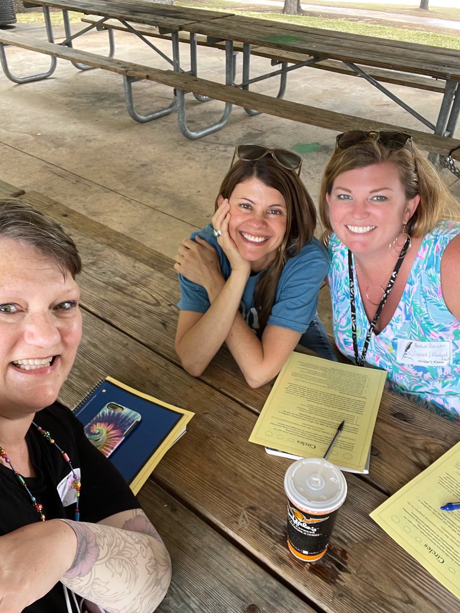 “Writing to Exhale” with @shervettemiller &amp; <a href="/Kainita4/">Kainita</a> was hands down the BEST PL I have ever done. Getting outside &amp; connecting with others through writing &amp; sharing allowed for a great release of stress and an invitation for peace and restoration. <a href="/hstarrobinson/">Heather Robinson</a> <a href="/CrescentWhedon/">🌻Mrs. Whedon🌻</a>