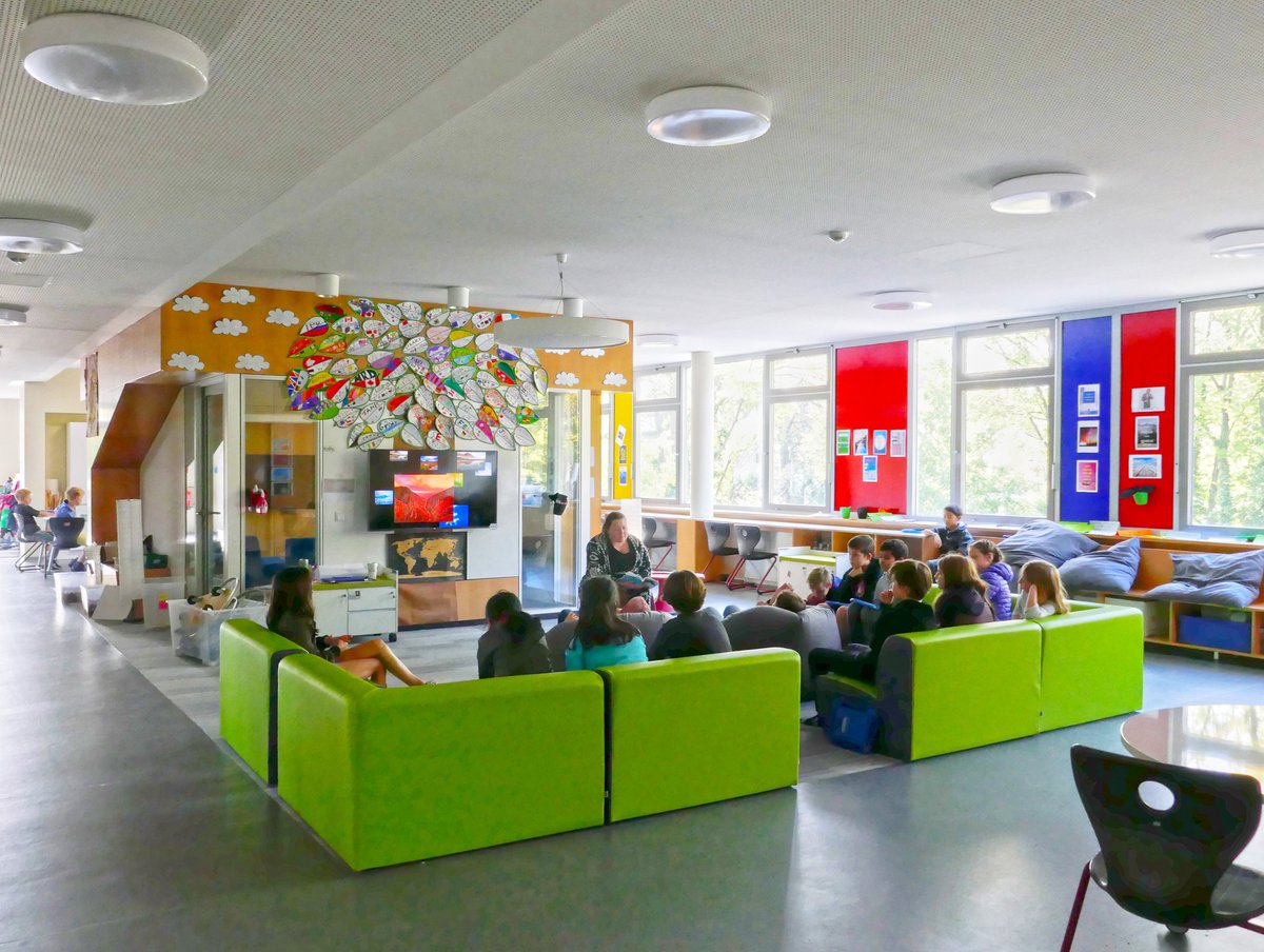 Open and #agilelearning studios, flexible commons, #team #teaching, iLab gathering and visual #connections support the #vision of #learning at the International School of Düsseldorf. <a href="/FieldingInt/">Fielding International</a> holistic #masterplan #education goals. 
lnkd.in/eS6z_qA #globaled #design