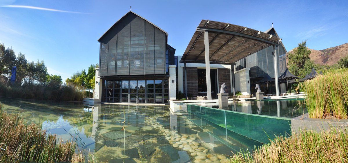 VisitWinelands's tweet photo. Cold outside? ❄️ Head indoors to some of the most beautiful tasting rooms in the Winelands.

🔗 Read more here: https://t.co/5KEo9xlo80

#VisitWinelands #WineTasting https://t.co/7yz3HLBpxB