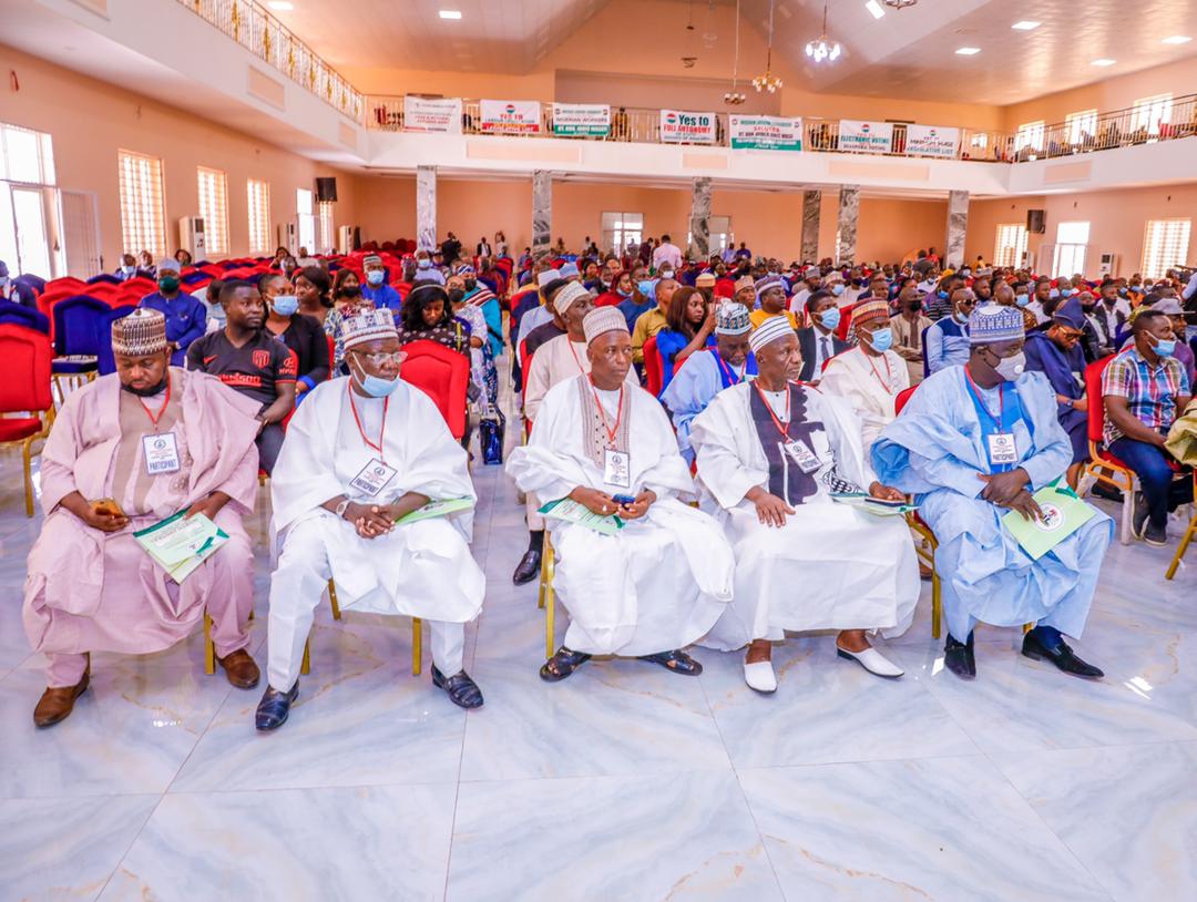 Sen. Simon Bako Lalong tweet media