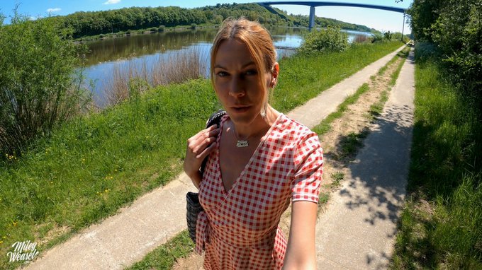Neuer flashing Clip ist jetzt online !! Wo ? Auf https://t.co/kRokVad7J1 !! 800 Coins gibt es gratis<a href="/tag/flashinginpublic"class="tags"><span>#flashinginpublic</span></a><a href="/tag/mileyweasel"class="tags"><span>#mileyweasel</span></a><a href="/tag/flashingpublic"class="tags"><span>#flashingpublic</span></a>