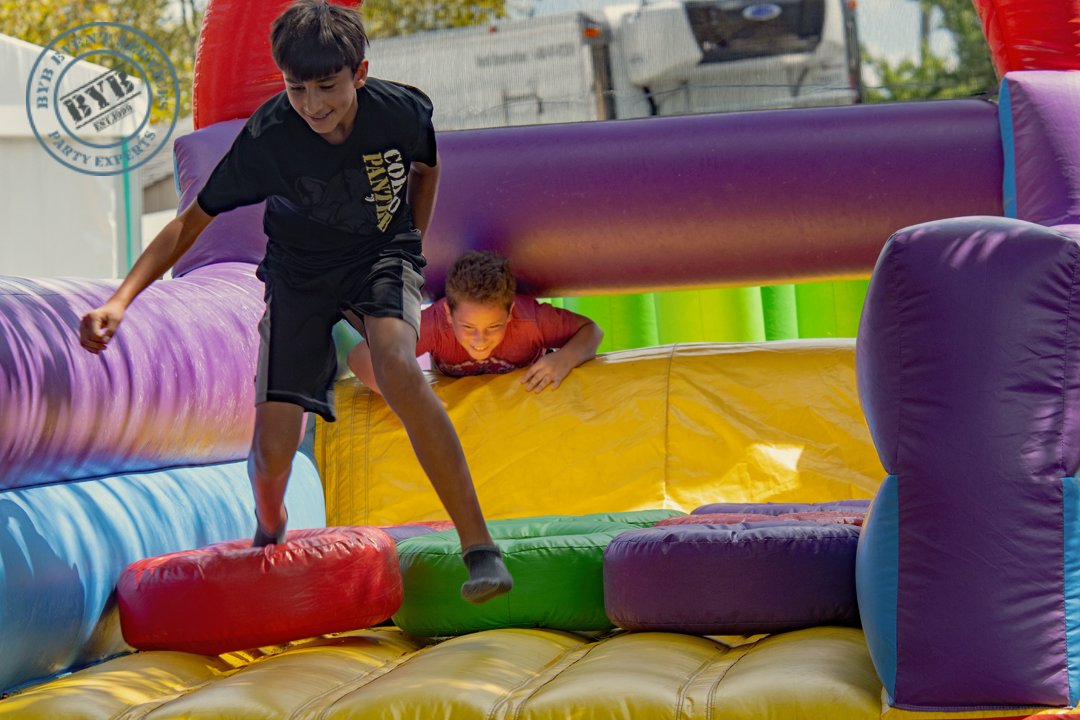 BybEvent's tweet image. BOOK our Wacky Obstacle Course from our wide selection of inflatables. Great for weekend fun! Call today 1-877-292-4386 #BirthdayParty #WeekendFun #BYBEventServices