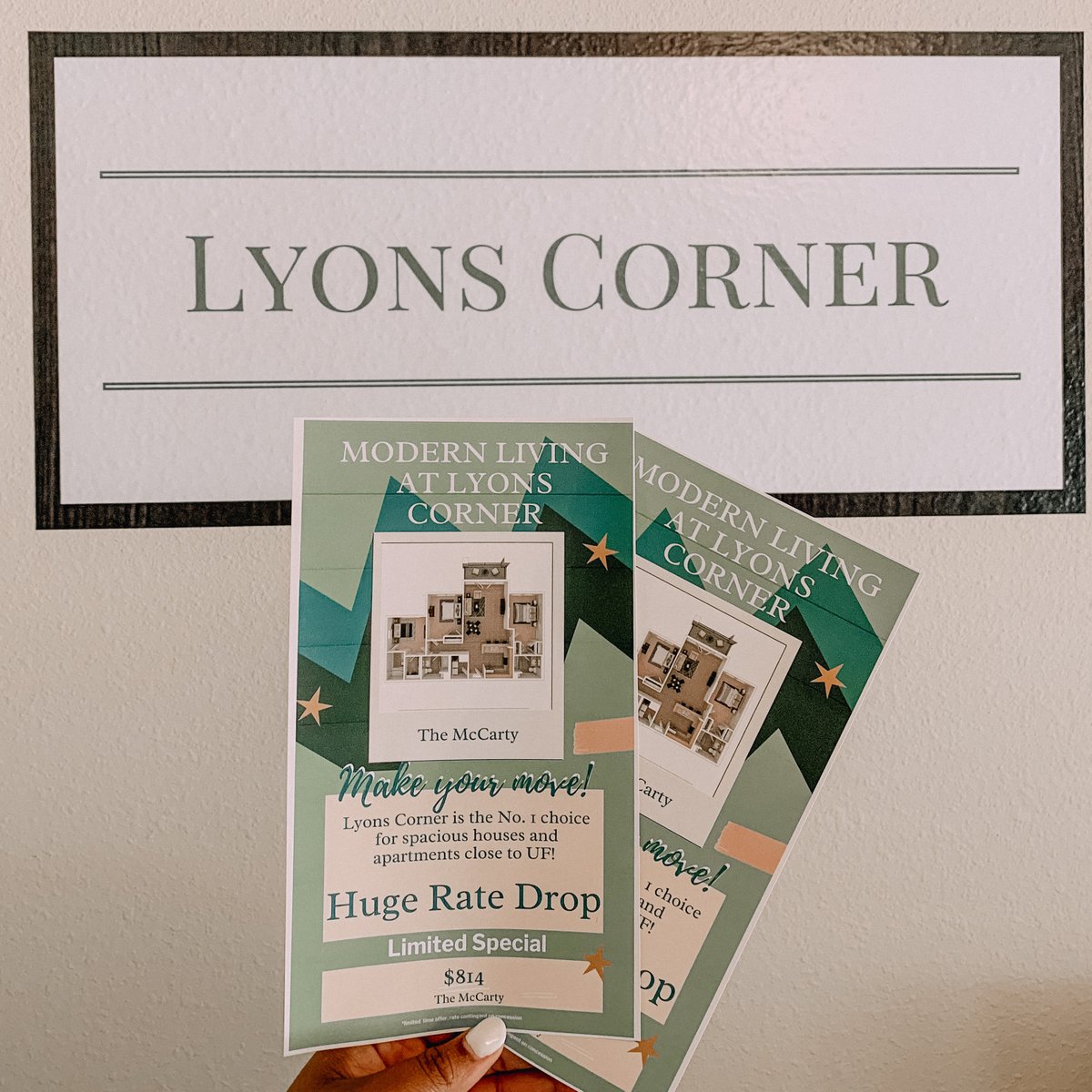 lyons_corner's tweet image. The countdown to Fall move-in has begun! We still have 3x3 apartments available if you are still looking to live with friends. Give us a call to schedule a tour of your future home!