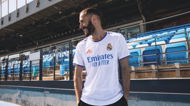 Para cuando un diseño digno para el #RealMadrid!! Llevamos años con camisetas horrorosas. Decepción tras decepción #adidas