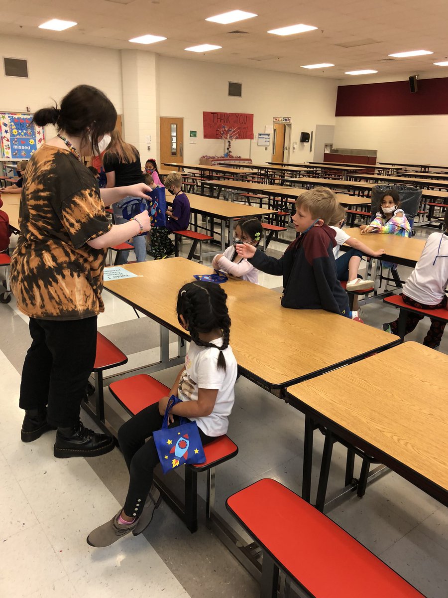 RRESRockets's tweet photo. Thanks to the @MHSPioneers Intro to Teaching students for coming over to share a story and complete a couple of activities with our kindergarten classes. The Intro to Teaching students did an awesome job, and we hope to someday see them teaching in our community! #RREinspires https://t.co/9sOBi99l2B