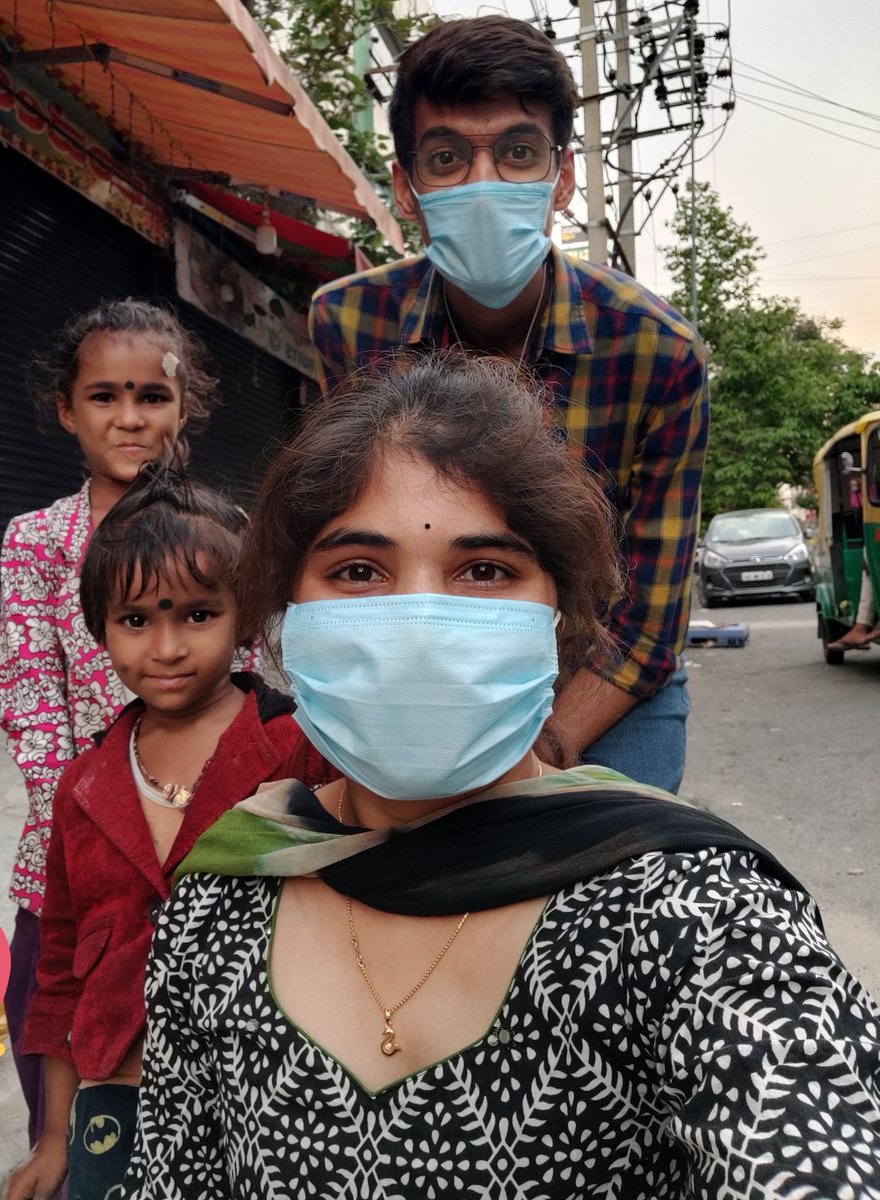 Shruthi_Thumbri's tweet photo. Their cute smile made our day perfect! 🌸

#RationKitDistribution 
#BengaluruSOS https://t.co/iVmxjWSBmz