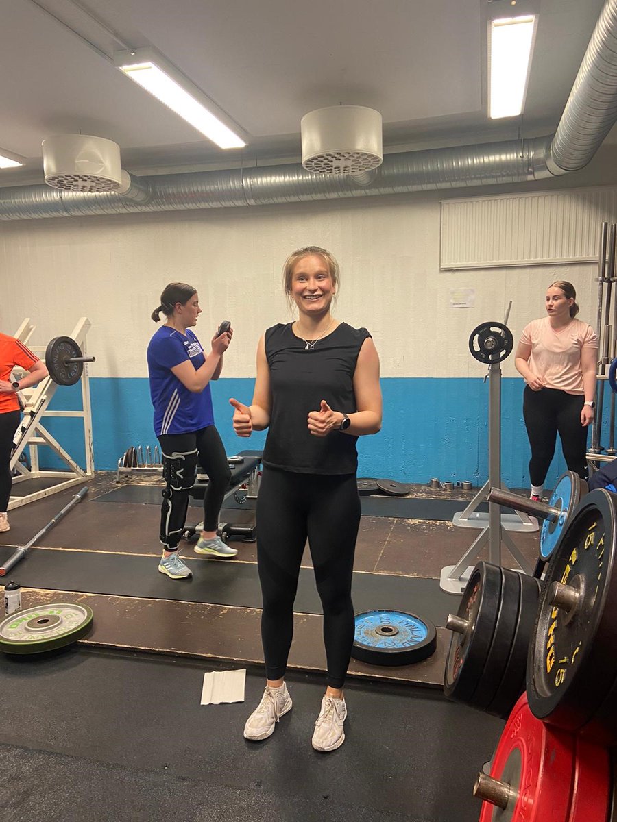 DickenNSM's tweet photo. Naisten joukkue alkaa olla kasassa! https://t.co/Jt4SNr3kQg #käsipallo #handboll https://t.co/oo3RxMfXiQ